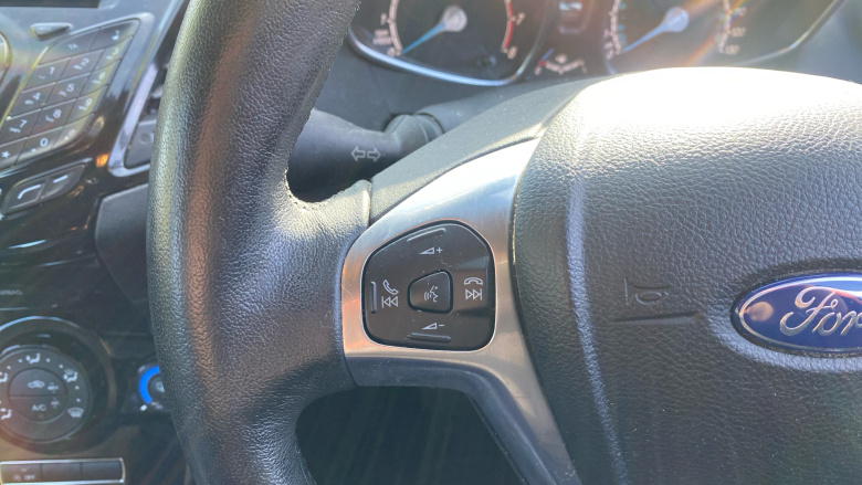 Ford Fiesta 1.0 Zetec 5dr Petrol Hatchback